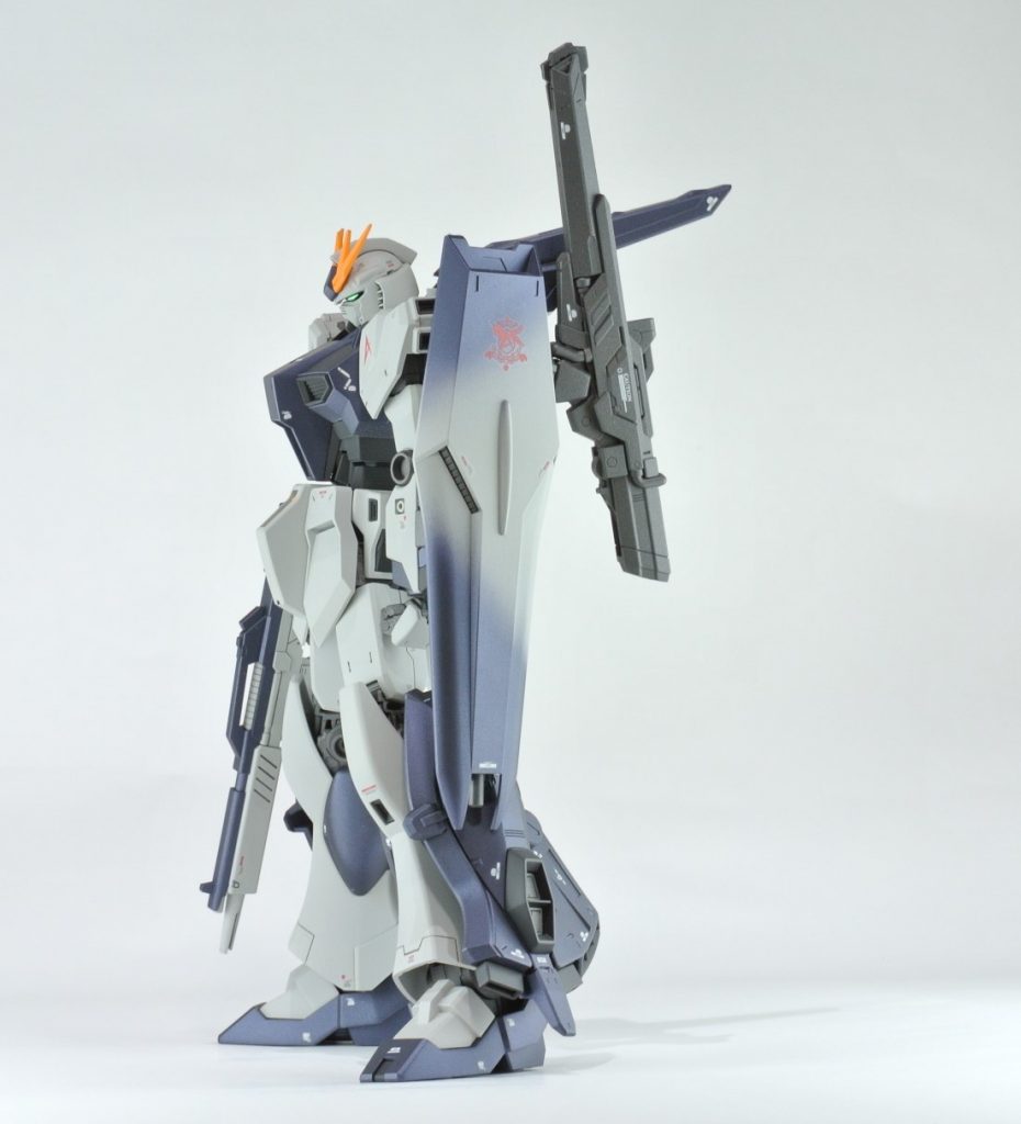 配色はG3を参考に渋めにしてみました。