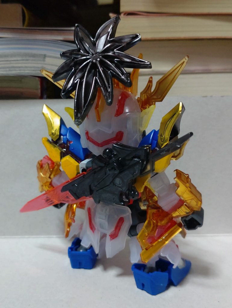 ・背面ちなみに、武器のブラックのクリアパーツ裏と、髪のパーツの肉抜き部分をヘビーガンメタリックで塗装。