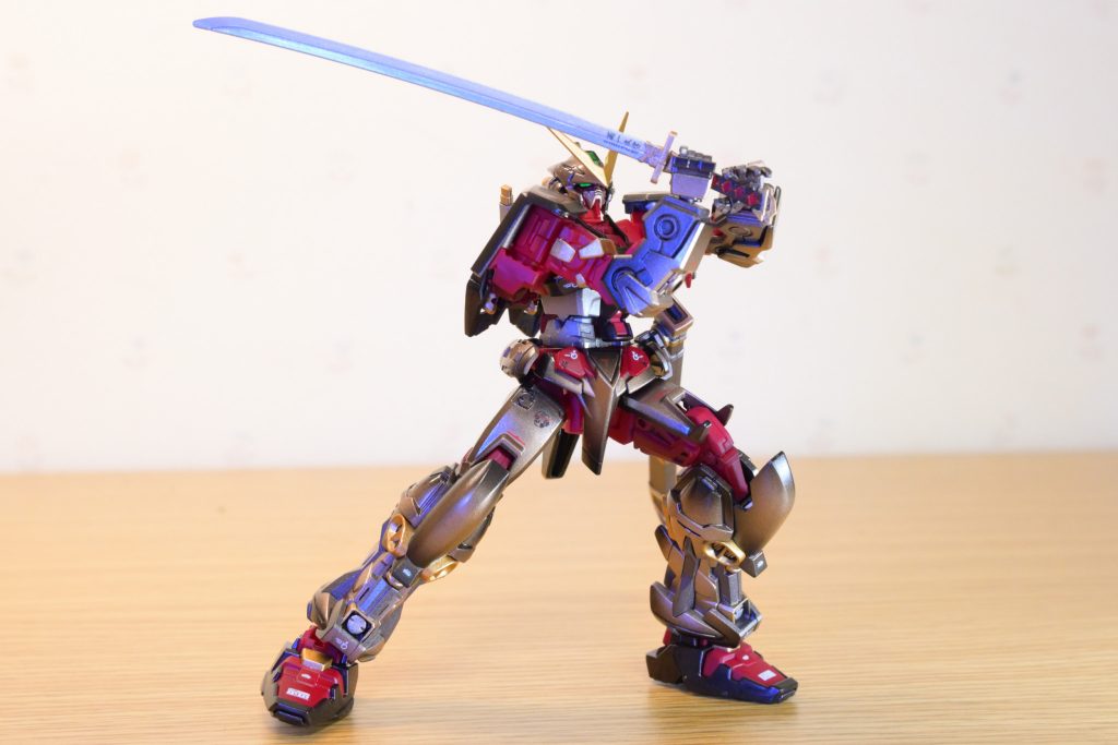 HGガンダム・アストレイ・レッドフレーム–3枚目/制作者：jigen