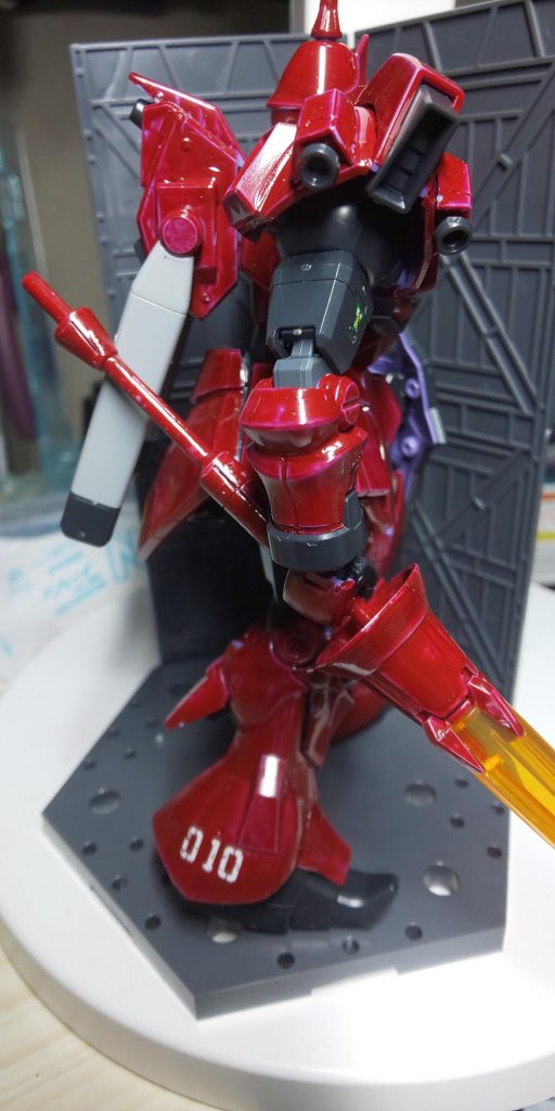 右足にも０１０の機番