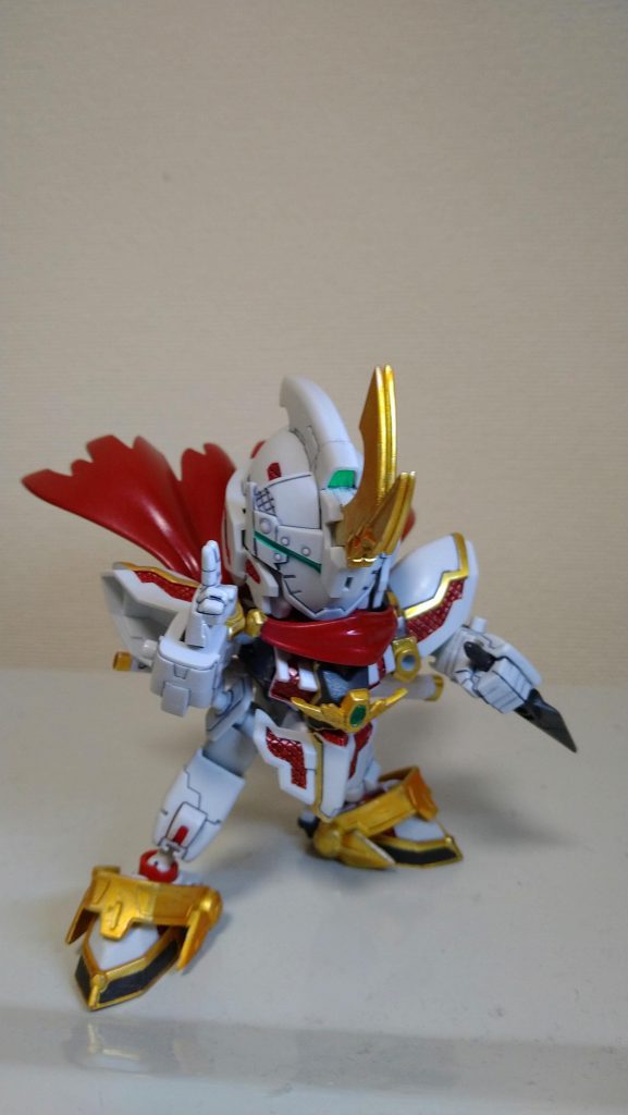 すべてお見通しでござるカクレ形態も可能です。顎がはみ出しますが、マフラーでうまく隠れてます。