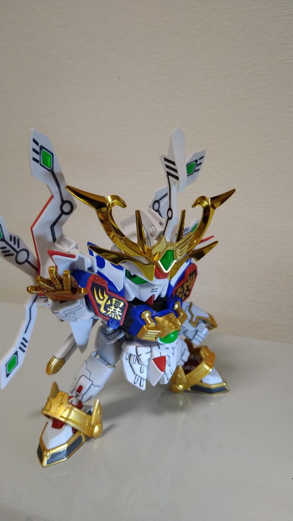 俺のこの手が真っ赤に燃える!勝利を掴めと轟き叫ぶ!爆熱ゴッドフィンガー!稼働が優秀なクロスシルエットで武者號斗丸を動かしたいと思ってコンパチ仕様にしました。