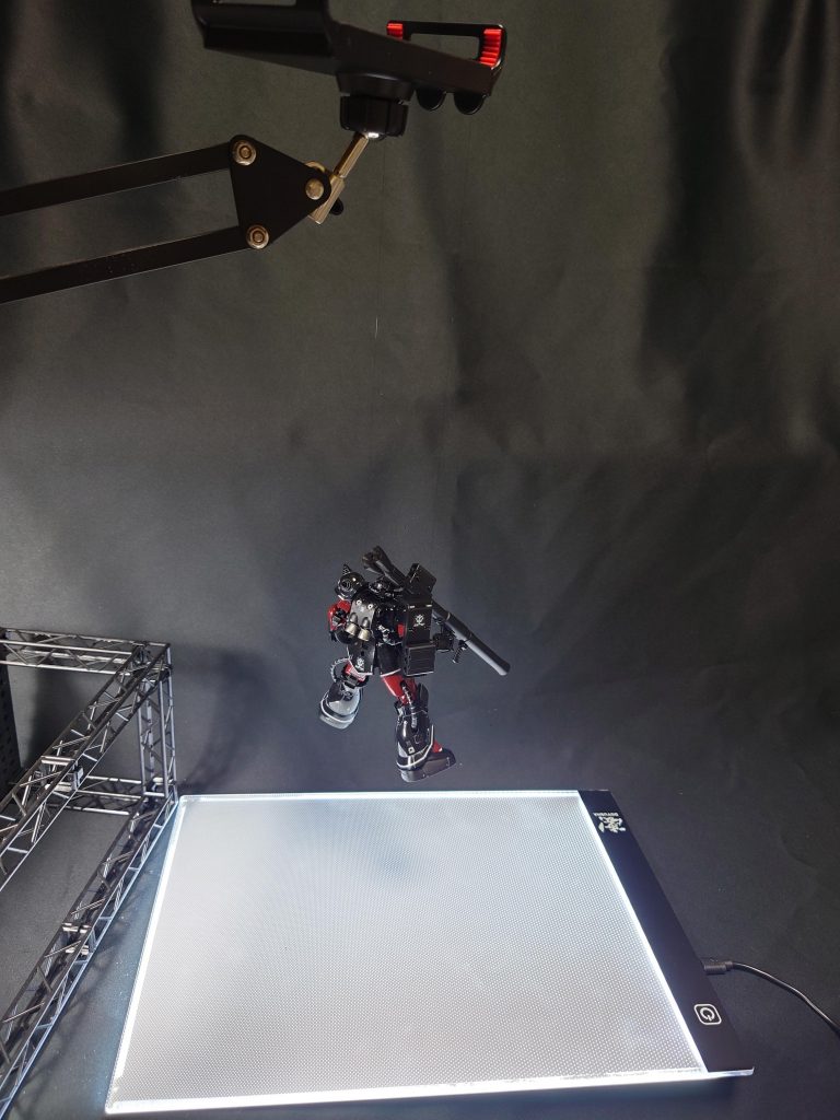 撮影風景はこんな感じだったりします(*´▽`*)今後の課題は、どう宇宙空間を表現するかですね。