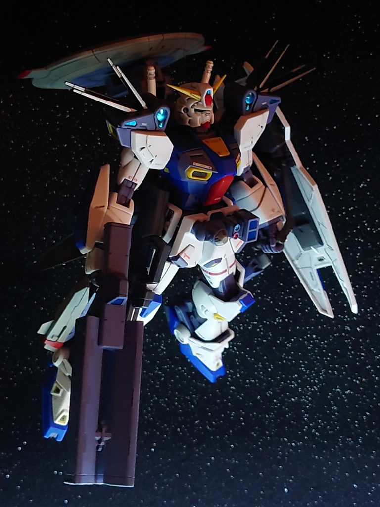 今回のポイントは背景です。空中撮影で宇宙空間をどう表現するかが課題でしたが、110円で完成しました(*´▽`*)