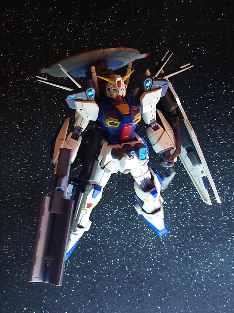 手芸コーナーのフェルト(ラメ入り)が良さげだったので、試しにと置いて見ましたが宇宙がそこにはありました〜