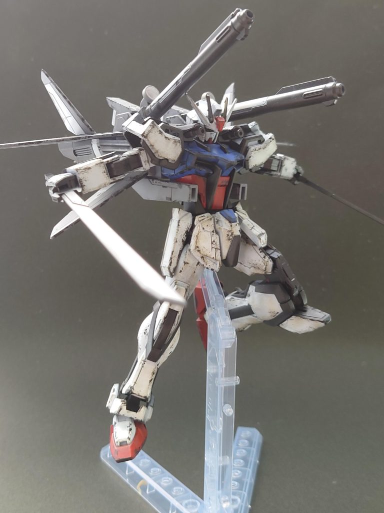 対艦刀を抜刀して。二刀流というのはやっぱり心踊ります。めちゃくちゃかっこいいです