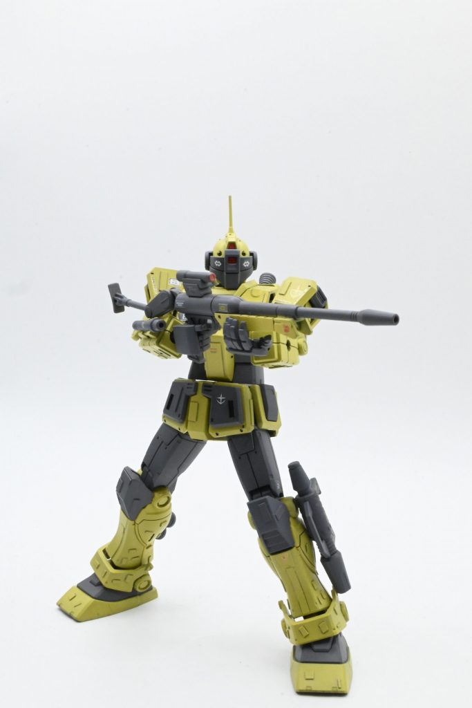 可動域の問題か構えのポージングがなかなか難しいですね