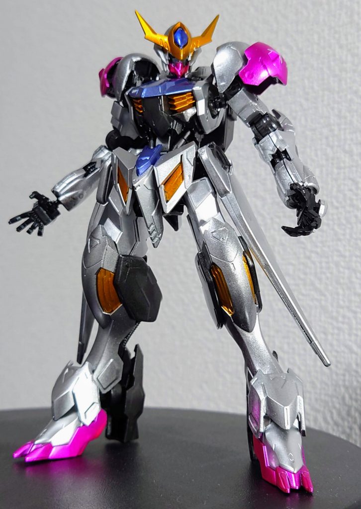 塗装はガンマカエアブラシ仕上げは光沢クリアを吹いてます