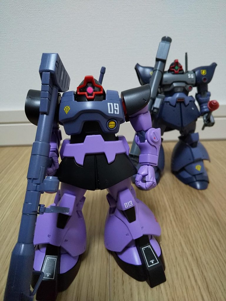 リックドムIIと。