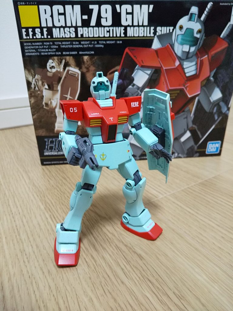 後の派生型と比較しても、一番弱そうな顔をしているのは、この元祖ジムですね。