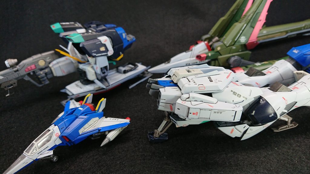 分離形体のコアスプレンダーも塗り分けしています。最後まで見て頂いてありがとうございます。 