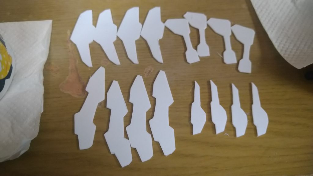 気が遠くなる作業…切り出すだけでも血反吐モンです…