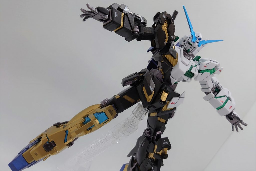 ユニコーンでありながらも、バンシィにもフェネクスにも…そんな『可能性』を感じていただければ嬉しいです。