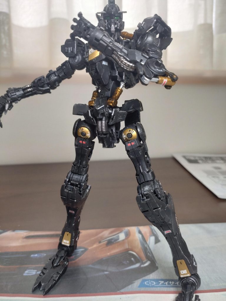 ジョジョポーズっぽく。細かい部分塗り分けてシルバードライブラシ!このままでもかっこいいね。