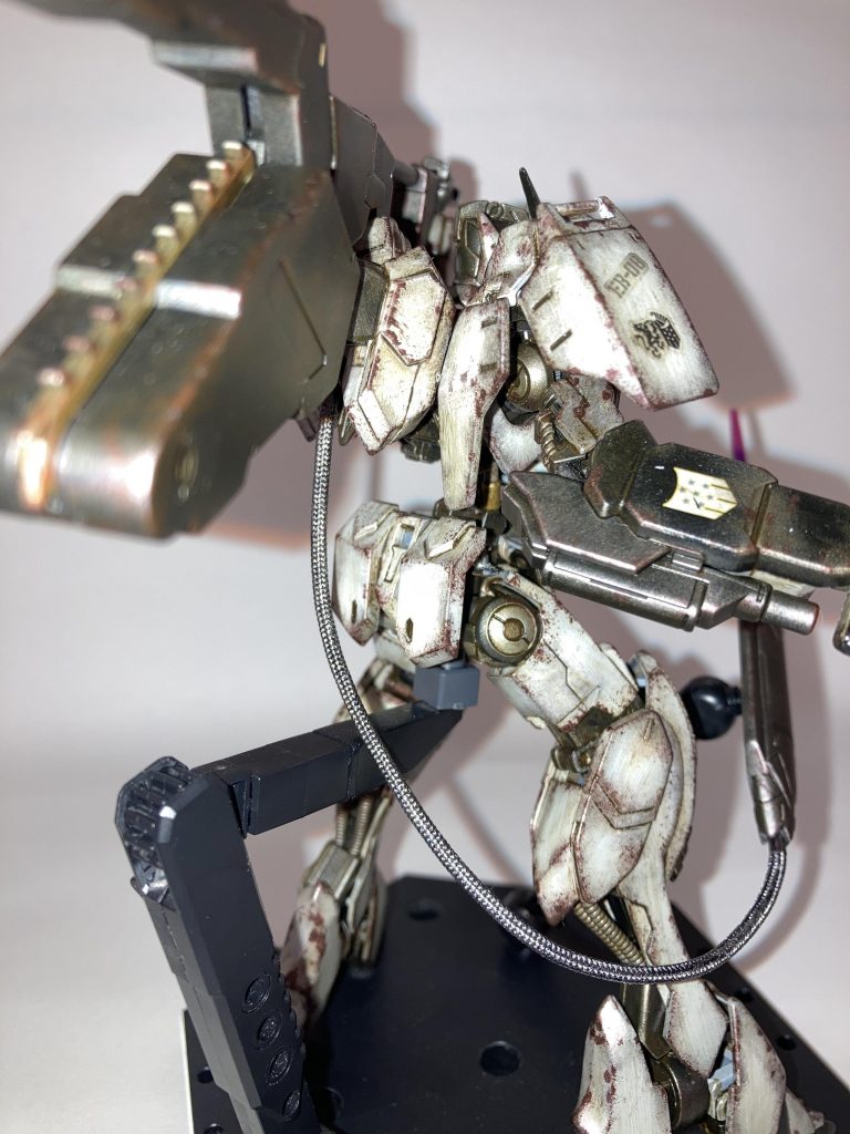 はじめて半年ほどですが今回のバルバトスは大成功。リカバリーもできたので間違いなくディスプレイ棚にはずっと居続けます