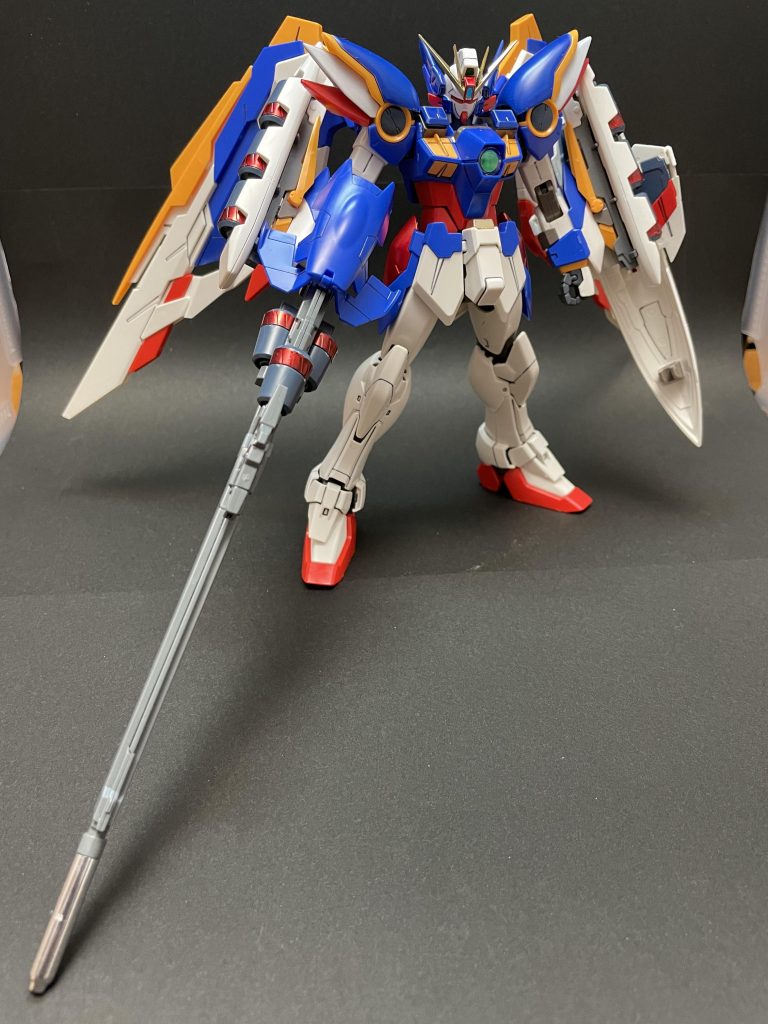 もうすぐ誕生日を迎える息子に誕生日には何がほしいと尋ねるとウイングガンダム(EW)がほしいと返答が…ウイングゼロやウイングゼロ(EW)じゃあなく、このウイングを選ぶとは中々渋い趣味をお持ちで笑