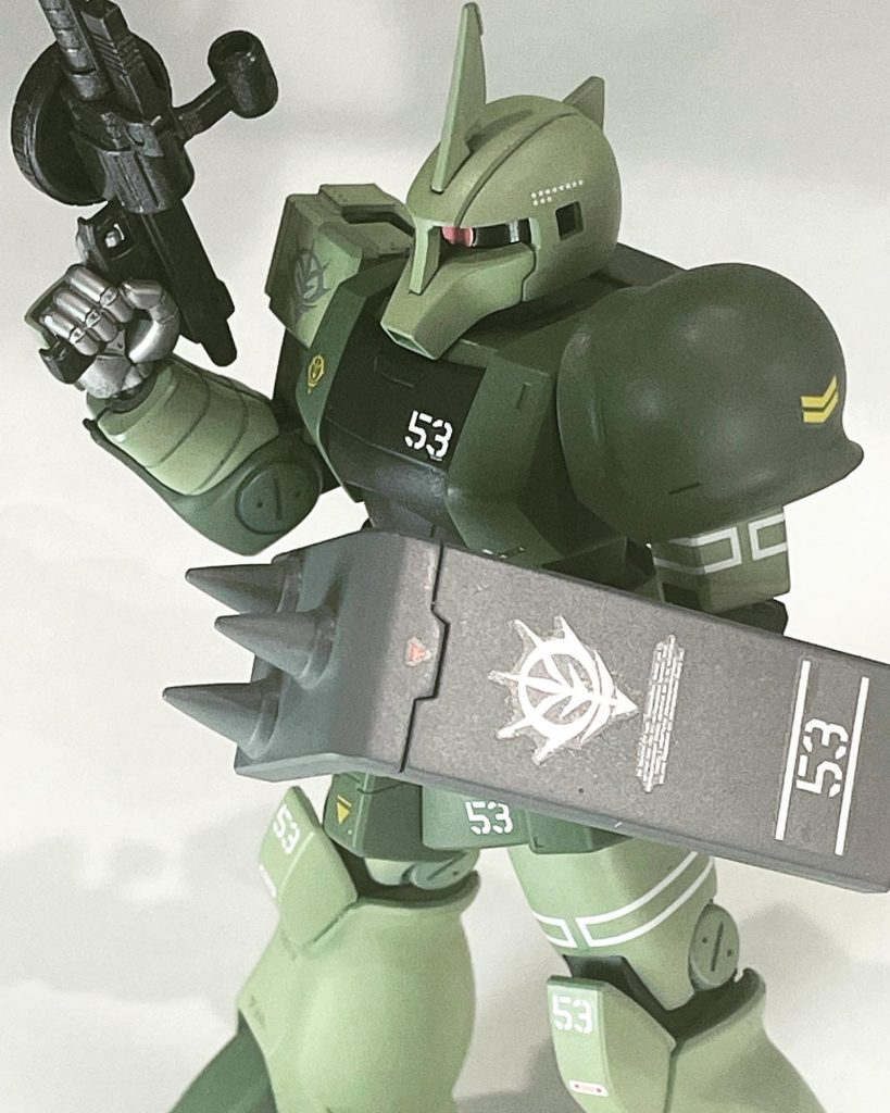 古いHGではありますが、ショルダータックルを再現できるようにか腕の可動域がとても良いです。