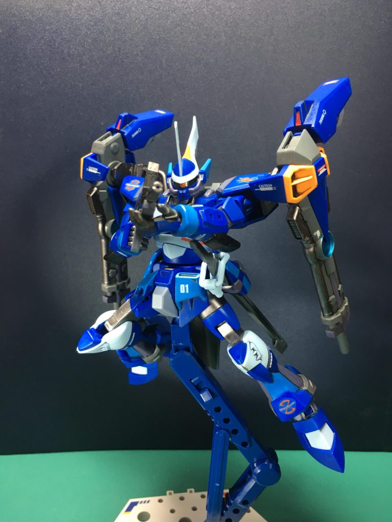 　ベースキットのシグーの部品が幾らか余るのでそちらも製作。76mm重突撃機銃でのポーズも決まります。