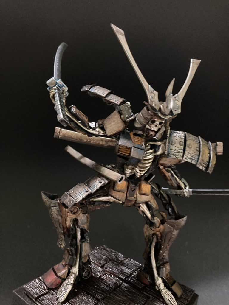 今どきのシュっとしたスタイルではなく、とっても泥臭く、