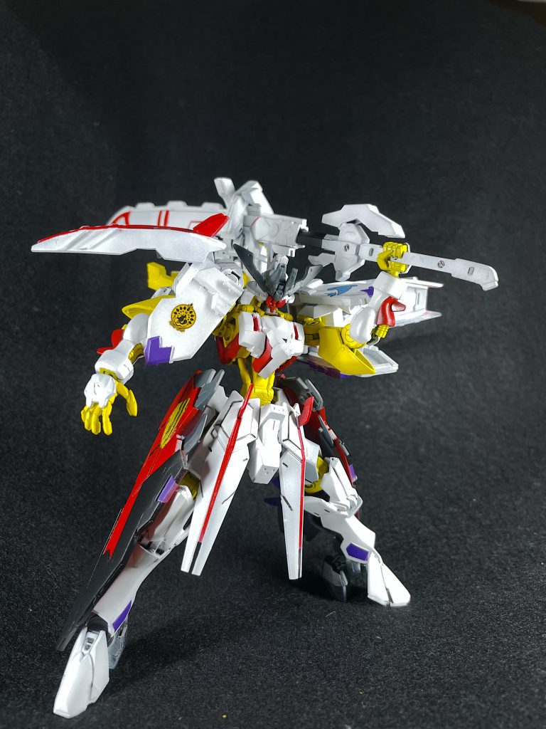 現在は、ギャラルホルン本部のバエルの間に安置されている。阿頼耶識を前提にした高機動戦闘をコンセプトに設計されているため、阿頼耶識無しで操縦すると、失敗したロケット花火のようになる。そのため、現在は式典以外では運用されない。