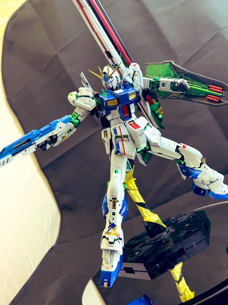 RG νガンダムff(フルサイコフレーム仕様＋全塗装)–3枚目/制作者：ゆーり(ロールシャッハ1号CV)