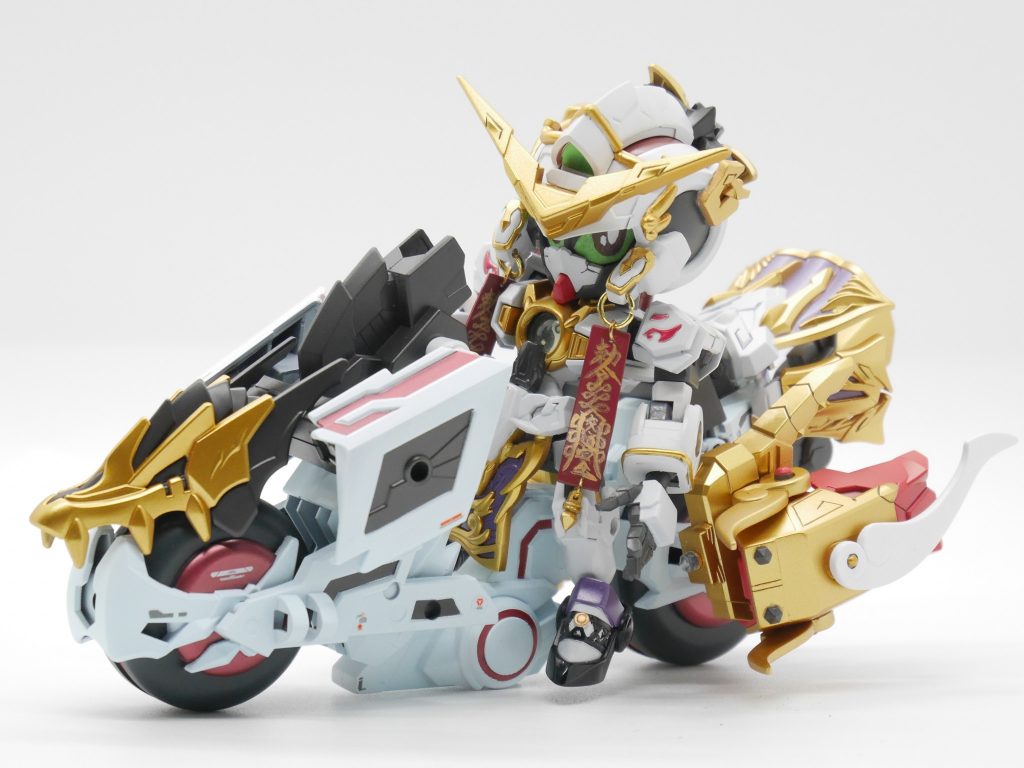 バイクに搭乗。