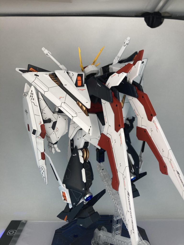 バーニアは個人的にブルーで塗装するのが好きだったのでそのような塗装にしてみました