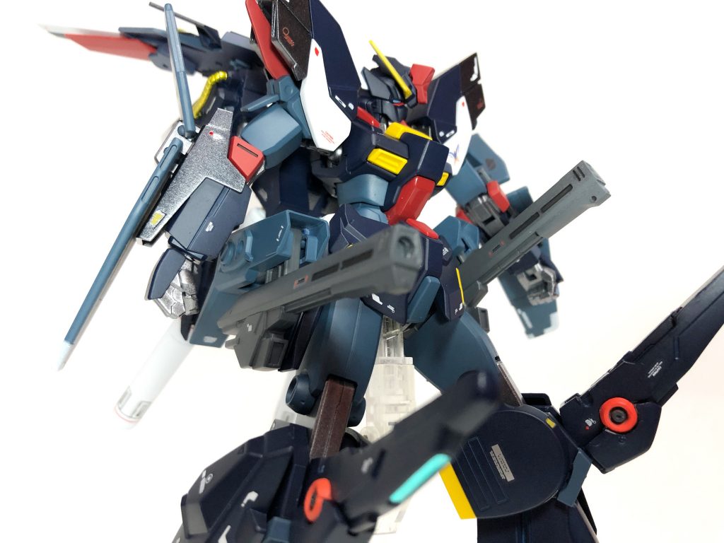 ◆クレイバズーカ◆こちらも近接用に腰裏に2門装備。手持ちではない為、命中に若干難があるが取り回しの良さは抜群。