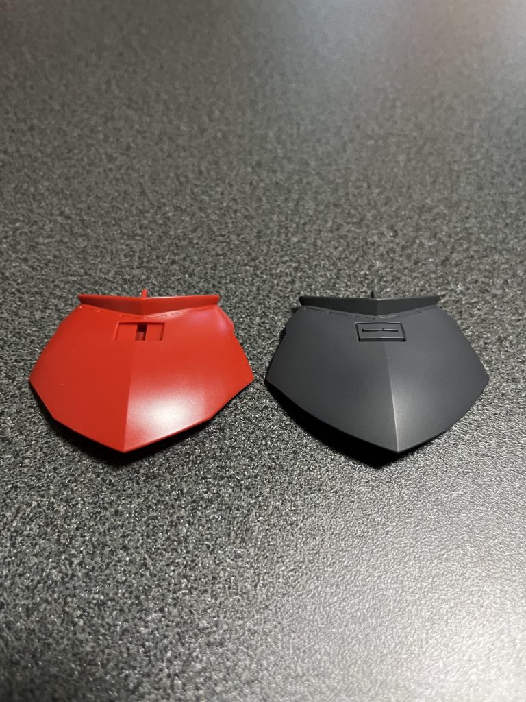 わかりにくいですがスカートは角をとって鋭利なイメージに...