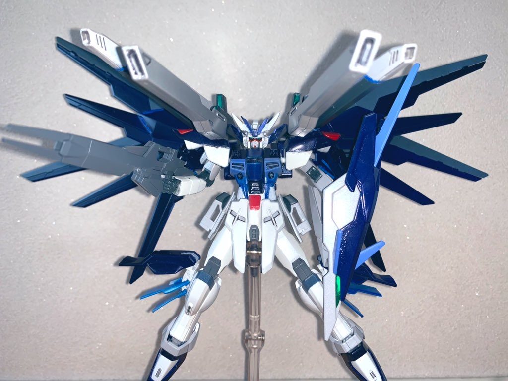 ガンダムガルーダフリーダム–4枚目/制作者：@zukky_1229