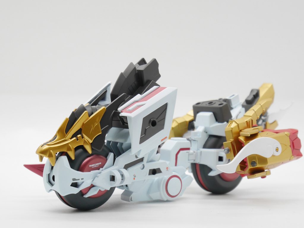 頞儞羅専用カスタムトリニティバイク