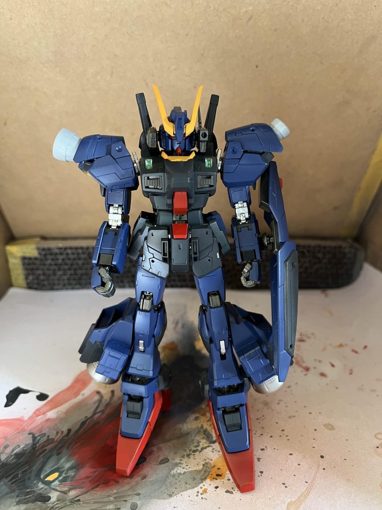 脚部のブースター追加とスジボリ塗装、肩ブースターの大きさに悩む