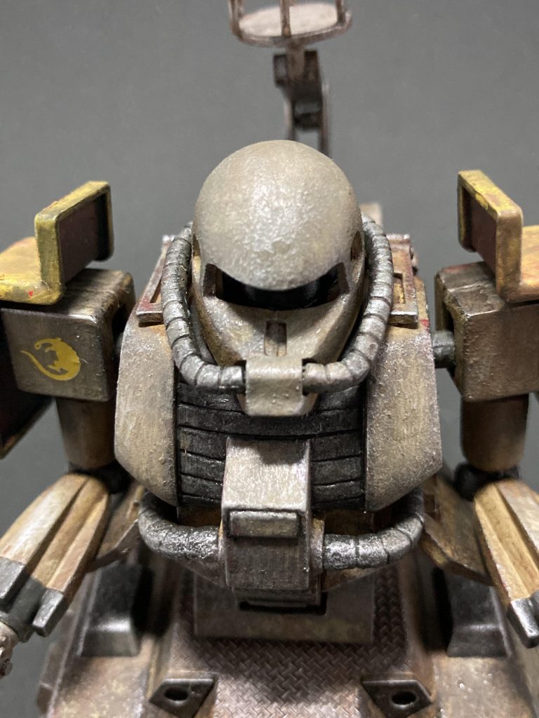 正面このザク、顔がイイです😎