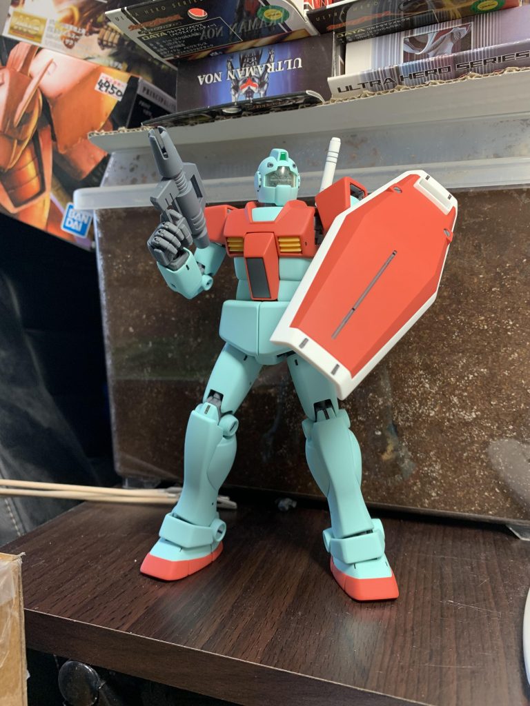 今回も表面処理+つや消しのみです。デカールを貼る前につや消しを吹いてしまい、途中から方向転換でとにかくシンプルにをイメージし組んでいきました。