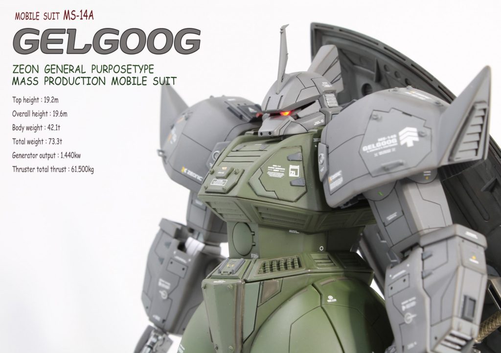 モノアイにはLEDを仕込みました。若干の小顔化とトサカの大型化でカスタマイズ!