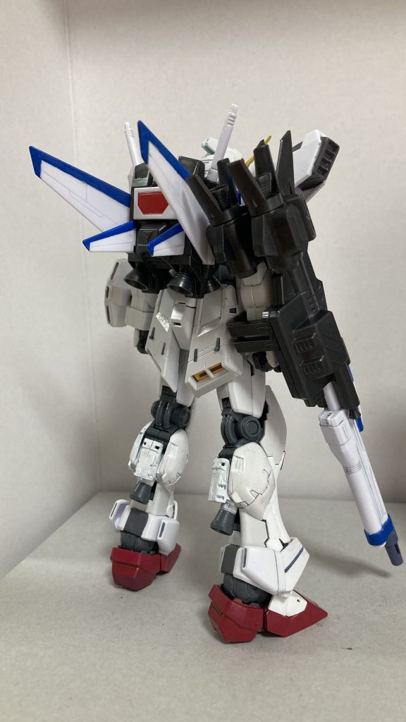 リアビューアラが目立つ背部けど基本こっちを向かせて立たせないから気にしない！