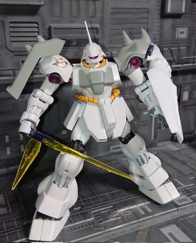 サーベルはピック部少し切り取って両方できるようにサーベル刃が短くてショートソードみたい・・・・