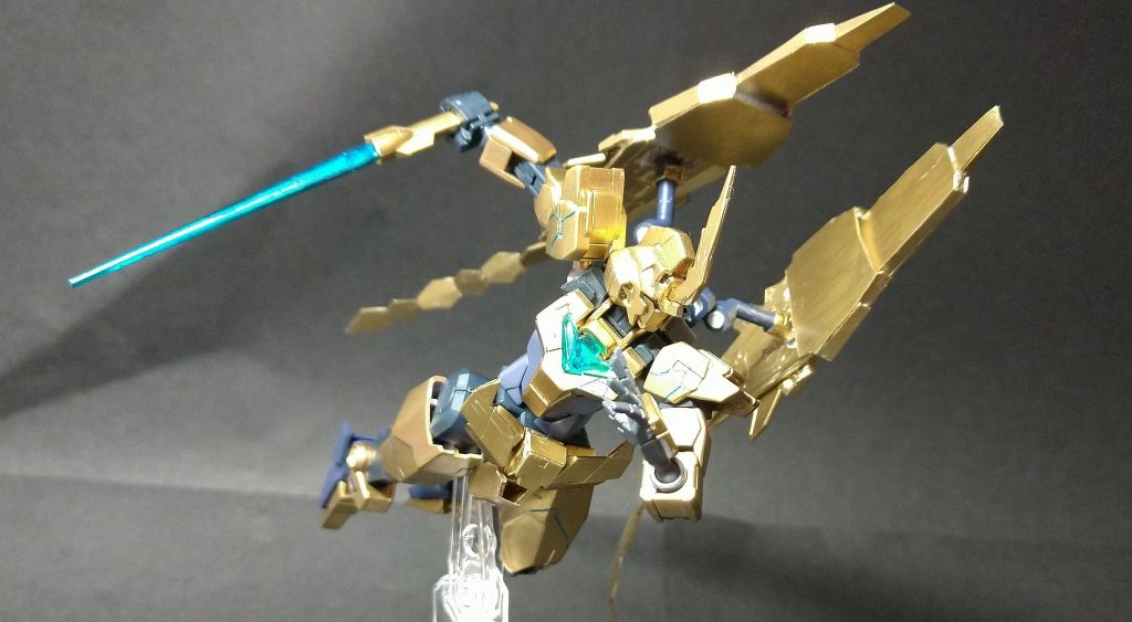 ビームサーベル背面2機装備されるサーベル。ただ本機で使われることはほぼない。