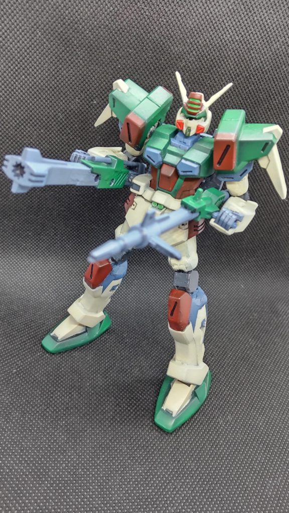 武器も何とか持てます