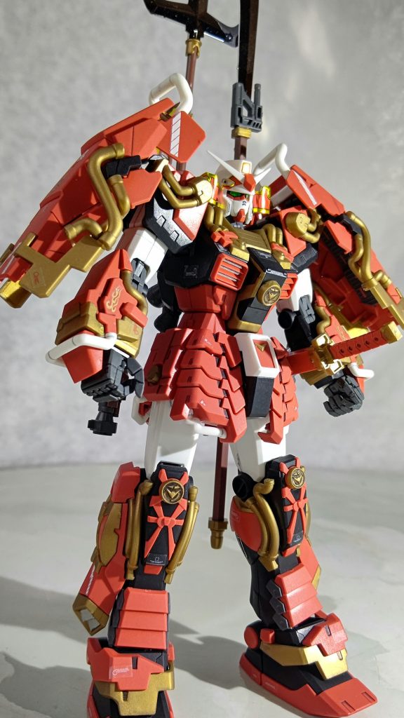 令和になってから2008年発売のキットのカラバリ出して来る辺りに、当キットへの自信がうかがえます。実際脚部フレームはビックリする構造ですし。