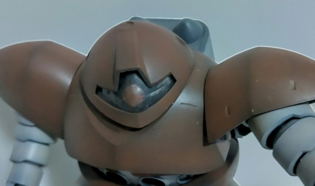 モノアイの所もレールを付けたり、クリアーのカバー付けたり努力はしてます。