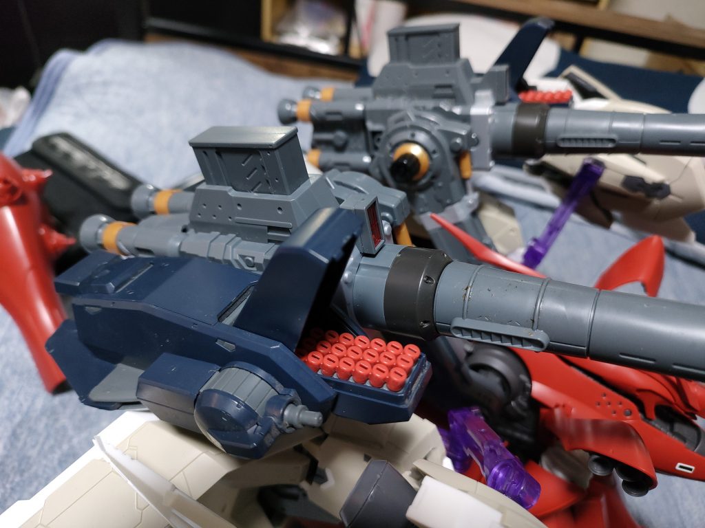 MG ZZのバックパックを移植、火力と推力を増強