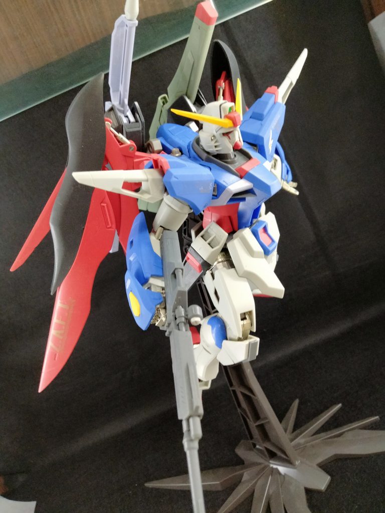 当時からデスティニーガンダムが好きだったんですよねぇ。大剣にロマンを感じて（笑）