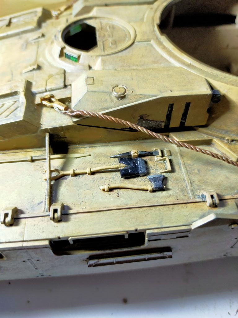 こちらはカバーがされてしまうので恐らく目立つことは無いだろうと思い写真だけでもと撮影してます。