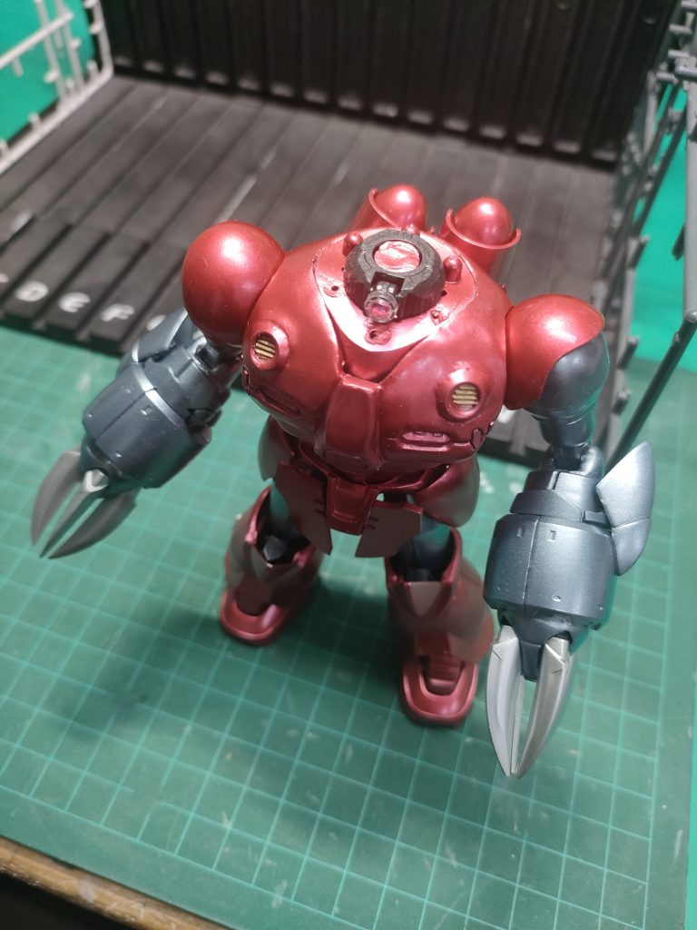 RGのモノアイユニットがちょうどいい大きさでモノアイを動かせます