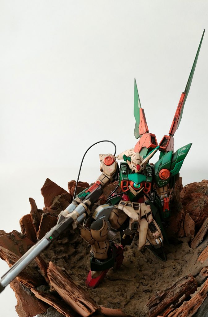 似たような画像ばかりで申し訳ない気持ちその2。でも見てやってください。フェニーチェカッコいい。アニメ本編のイメージがすごく良かったので終始楽しく制作できました。