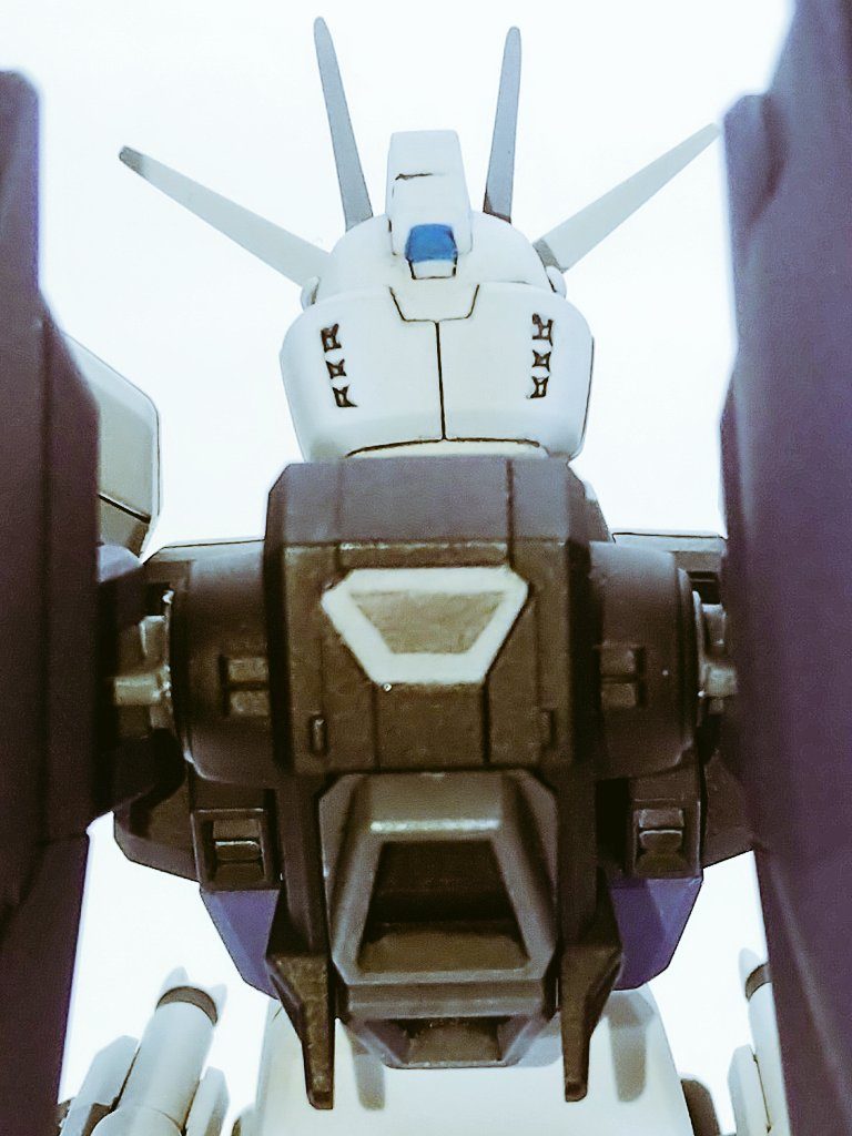 ここキットだとシールだったから塗り分け頑張った