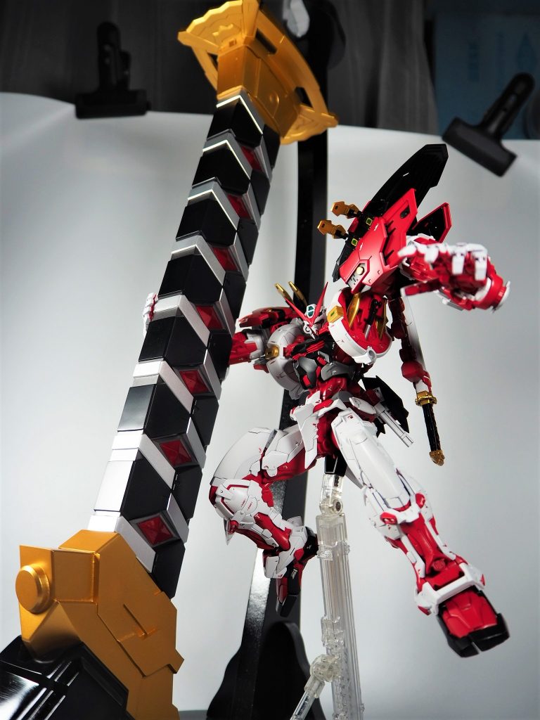 本作で2022年度の静岡ホビーショーに参加します日程は5月14日~15日の第31回モデラーズクラブ合同作品展西館の卓番236のサークルCPM(キャラプラミーティング)にて参加【ハイレゾ1/100パワードレッド+150ガーベラストレート】西館行ってなんかバカデカい日本刀構えた作品あったら、多分ヤマクロスのですオラも楽しみにしてっから、みんなもぜってぇ見に来てくれよな!