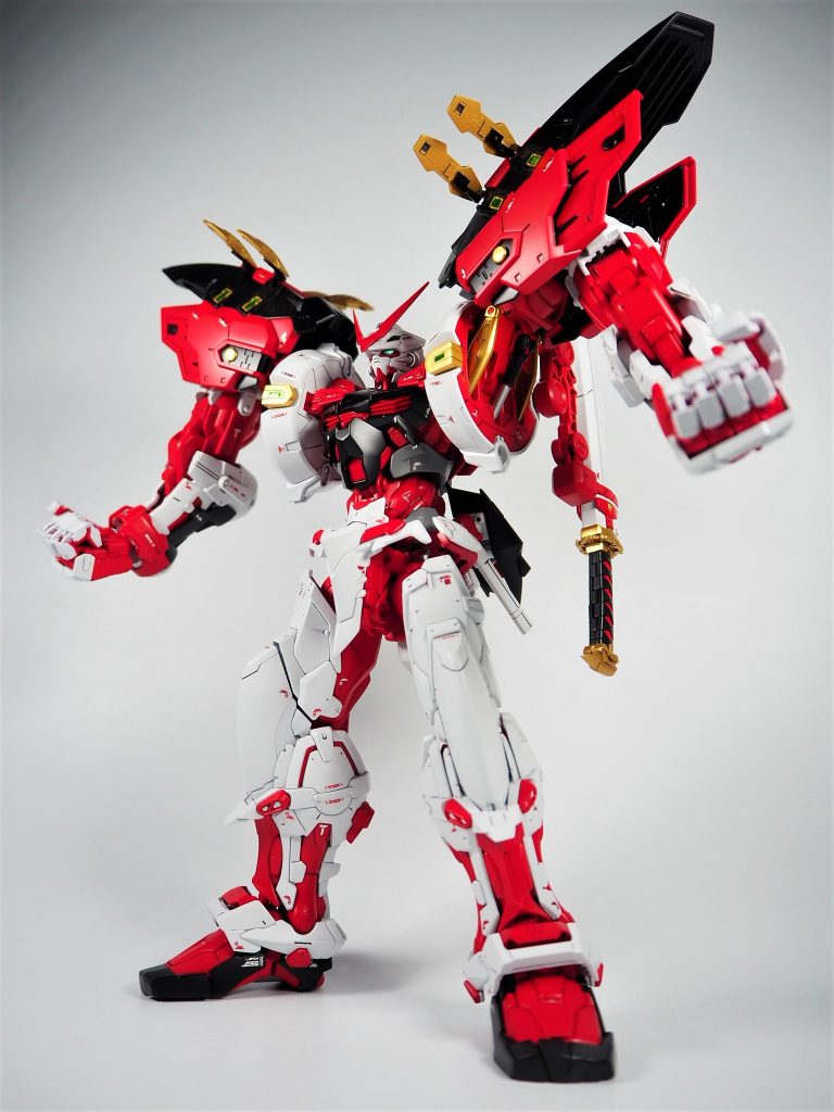 フルパワー形態立体化されるにあたってオミットされた、ロック解除ギミックを改造し追加それに合わせる形で、展開時の姿を考慮し周辺で細かいディテールも製作