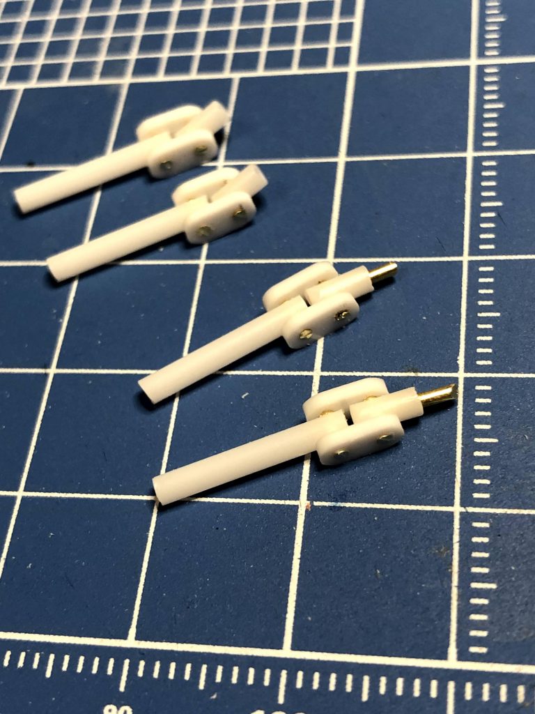 シリンダーの軸は3か所仕込み自由度を上げています